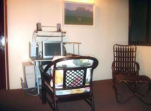 Kanuku Suites Hotel & Apartment 乔治敦 外观 照片